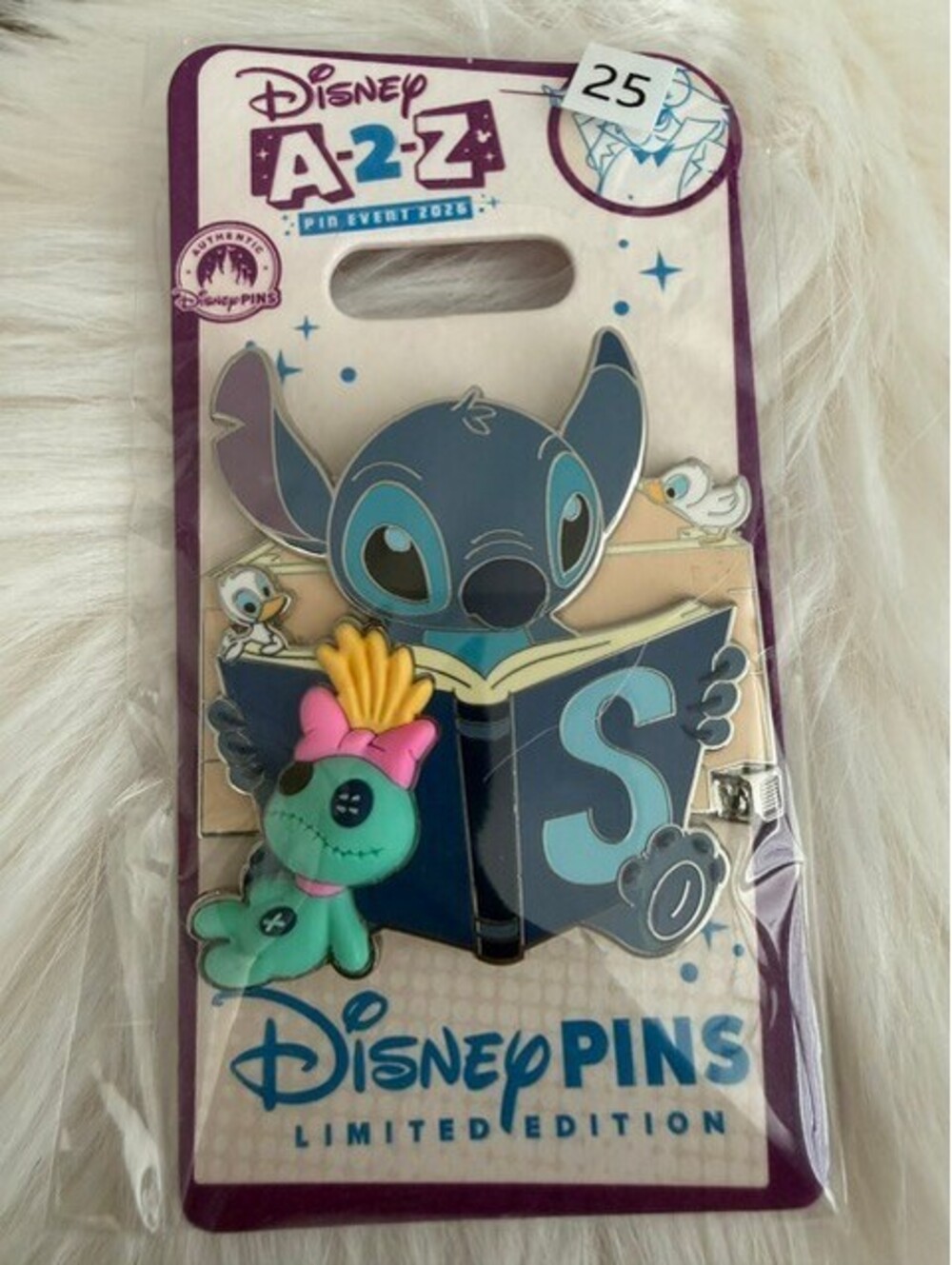 Disney A-Z Stitch & Scrump LE 650